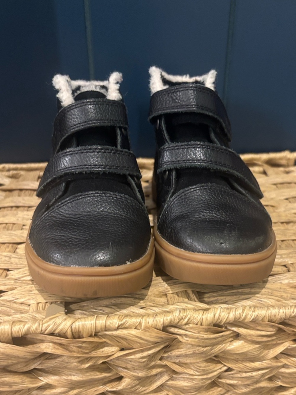 UGG Rennon II Shoes Toddler Boy 10 Black Tan Leather Suede Double Strap Sneakers - Picture 6 of 8
